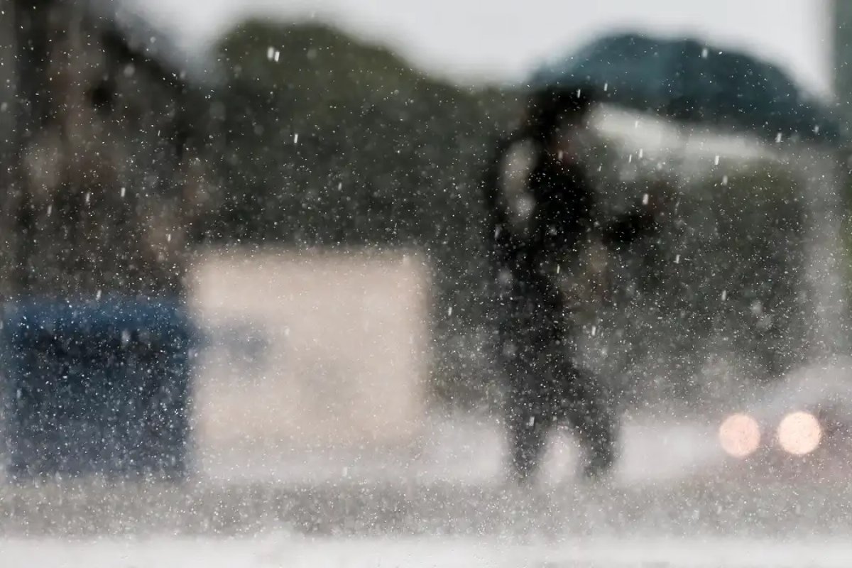 Chuva deve dar trégua de noite desta segunda até quarta-feira em Porto Alegre