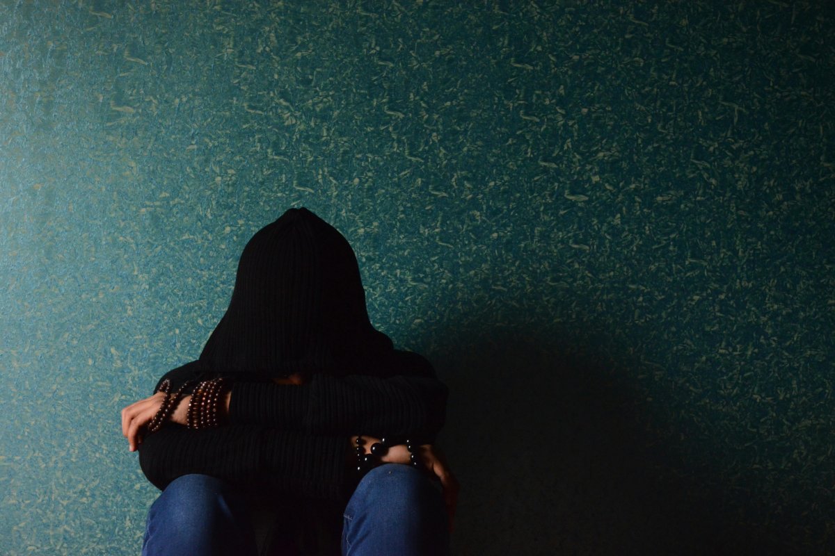 Abuso emocional na infância aumenta em seis vezes risco de depressão pós-parto
