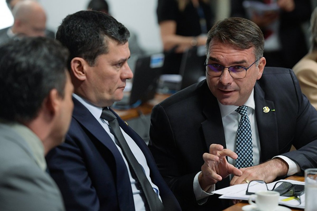 Comissão do Senado aprova monitoramento eletrônico em casos de violência contra a mulher 