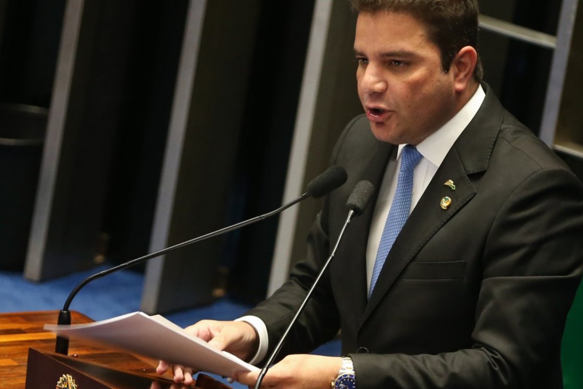 Governador do Acre se torna réu por corrupção após denúncia no STJ 