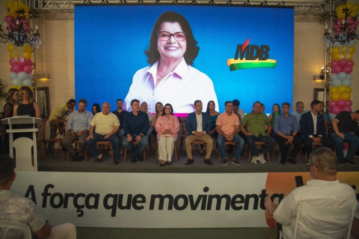 Encontro oficializa apoio à pré-candidata de Lúcia Rocha em Vitória da Conquista
