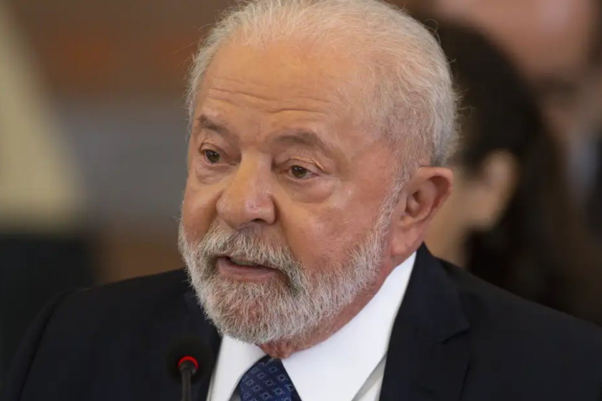 Lula antecipa R$ 192 milhões para municípios do RS 