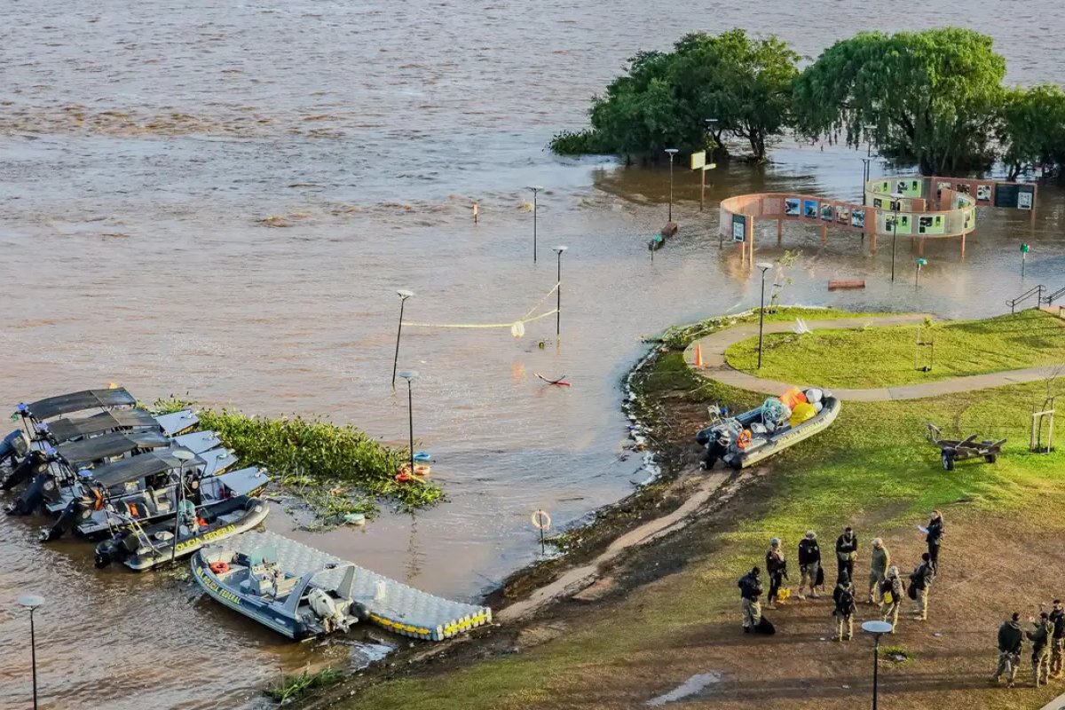 Famílias em situação de pobreza no Rio Grande do Sul vão receber R$ 2,5 mil em auxilio