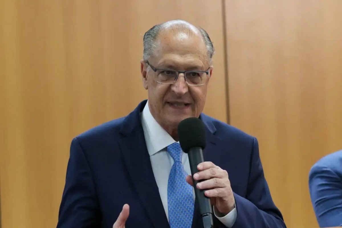 Governo estuda novos créditos para indústria do RS, diz Alckmin