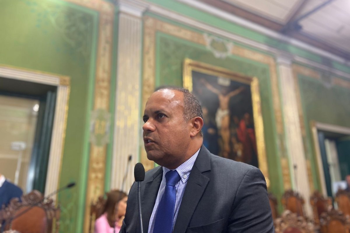 Vídeo: Kiki Bispo despista sobre União Brasil se unir ao PL na Bahia em 2026
