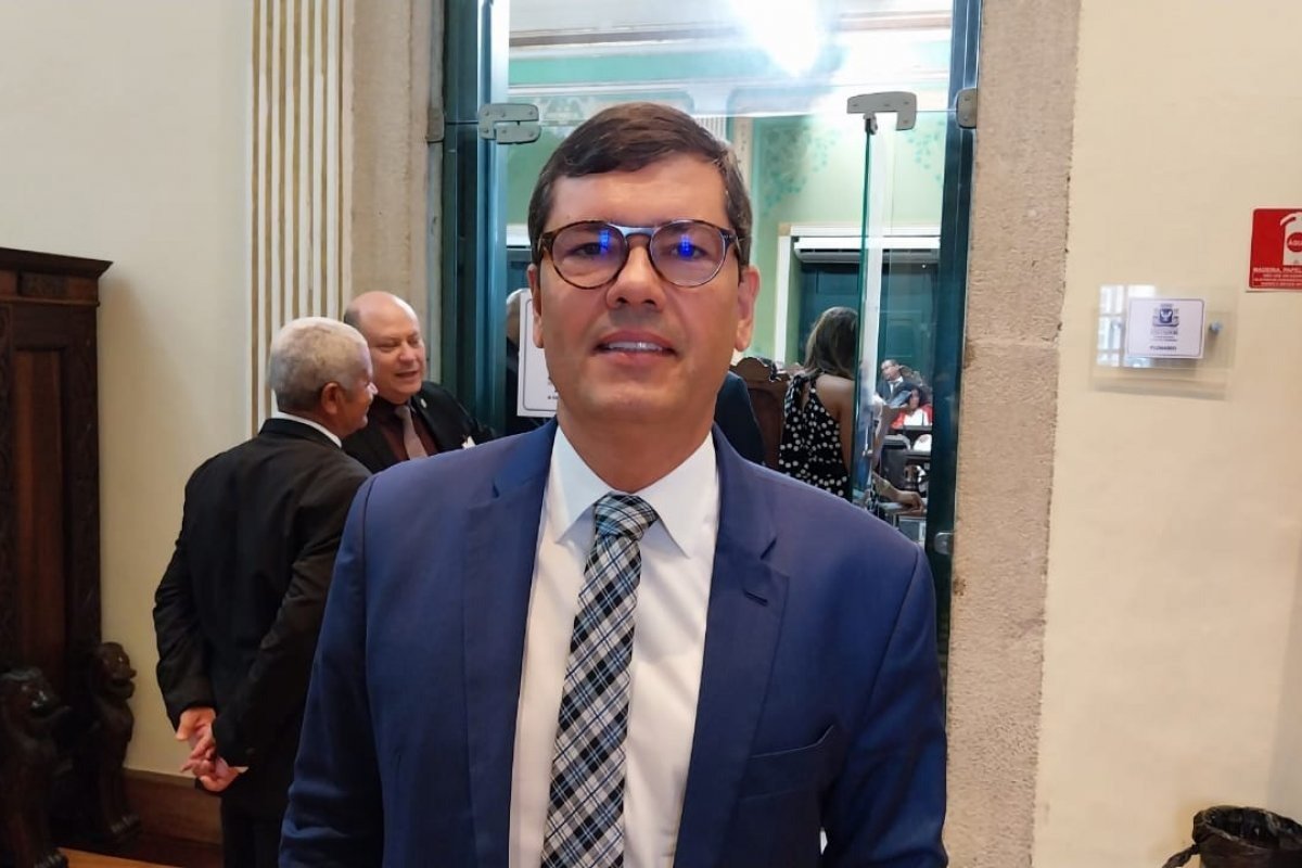 Vídeo: ‘Não é novidade’, diz Claudio Tinoco sobre Bahia liderar ranking de desemprego no Brasil