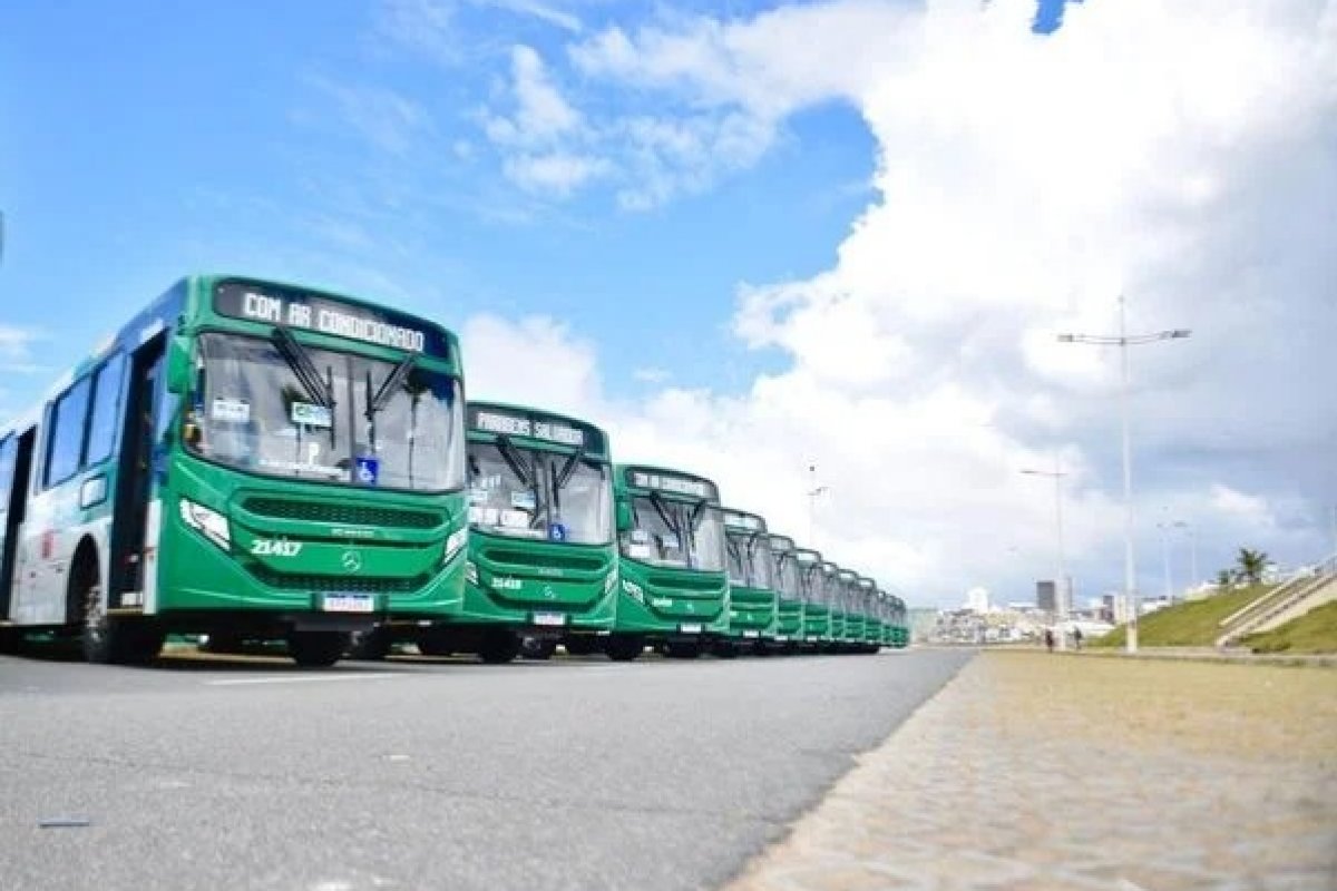 Rodoviários de Salvador aprovam estado de greve e planejam parada unificada em todo o estado
