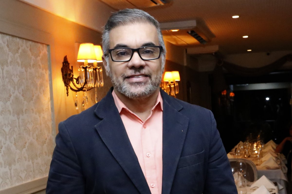 Jantar exclusivo no restaurante Chez Bernard celebra nova edição da Revista Yacht Mais!