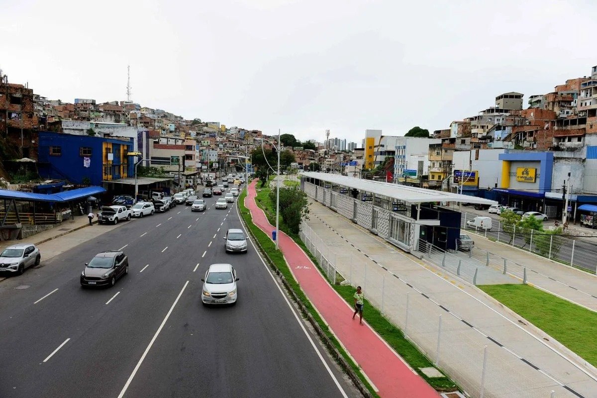 Abertura da Estação BRT Vasco da Gama é suspensa após furto de cabos de energia