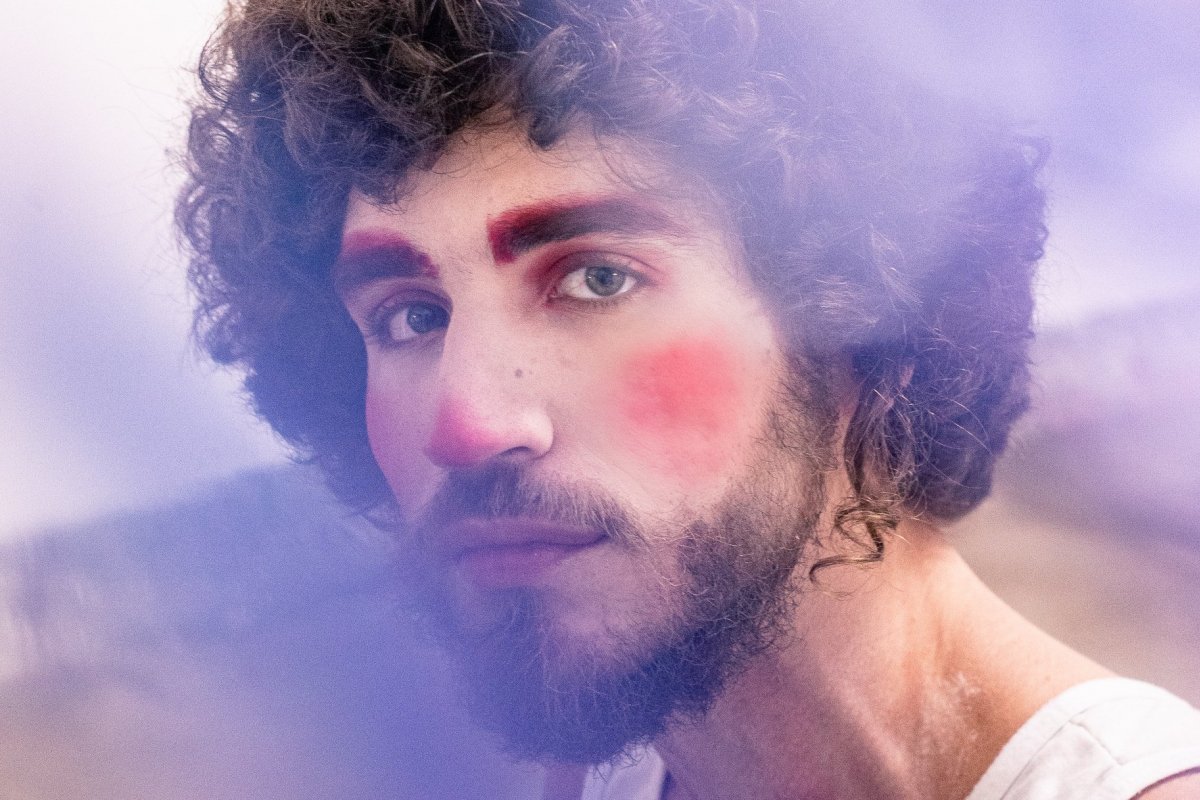 Performance sobre superação da homofobia terá apresentações na capital baiana 