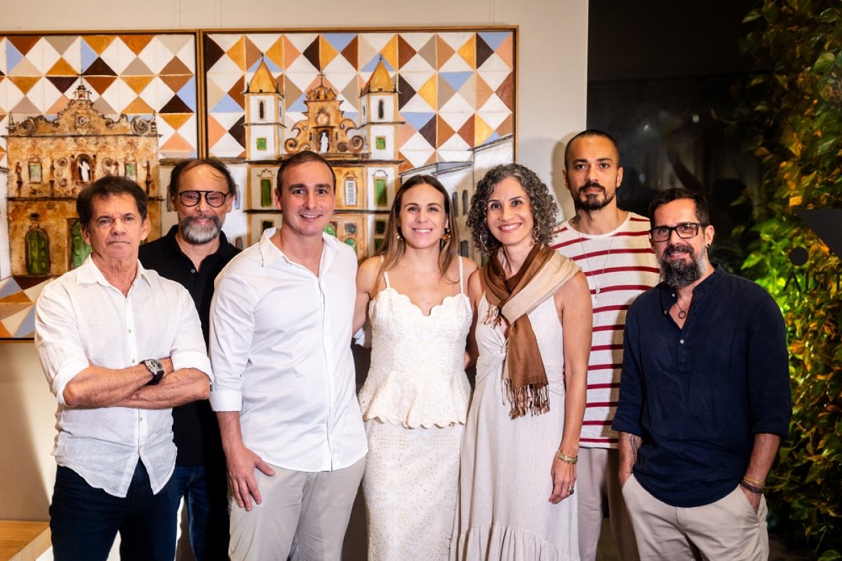 Exposição "Através da Arte: Seis Vozes da Bahia Contemporânea" foi lançada na TRIA Galeria de Arte! 