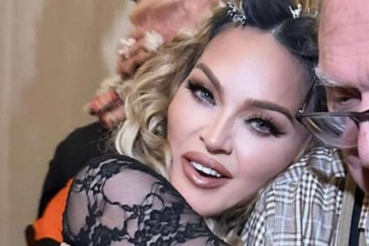 Madonna celebra 93 anos do pai com fotos raras!  