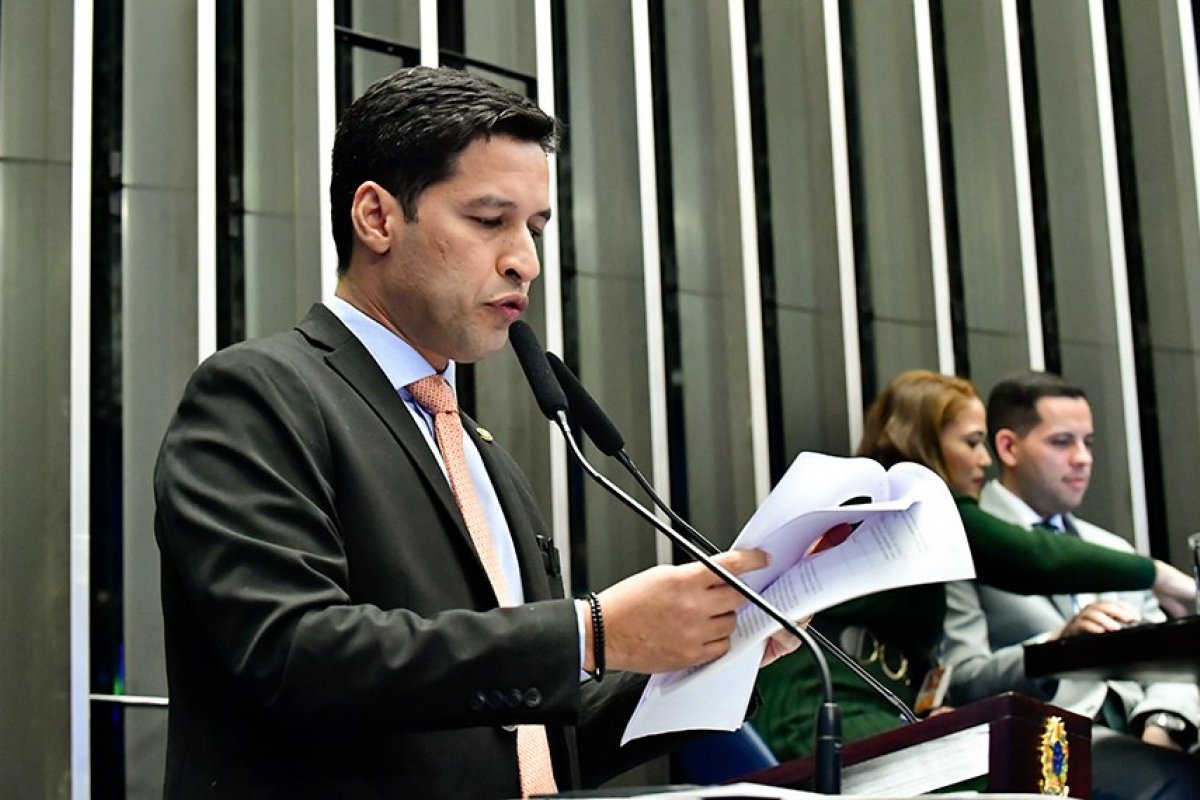 Vídeo: "Se tivesse mantido o texto, teríamos aqui uma grande discussão e poderia travar o Mover", afirma relator