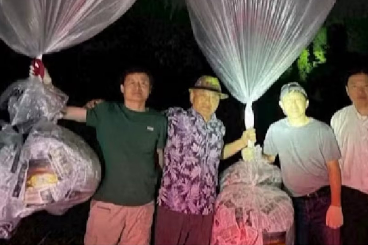 Sul-coreanos mandam balões com vídeos de k-pop e panfletos contra Kim Jong-un para a Coreia do Norte