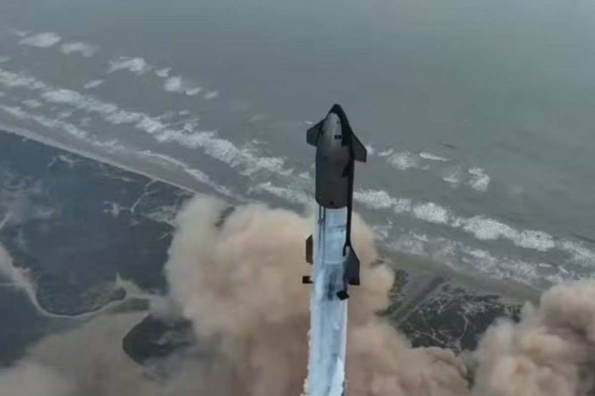 SpaceX, empresa de Elon Musk, faz primeiro voo bem-sucedido da espaçonave Starship