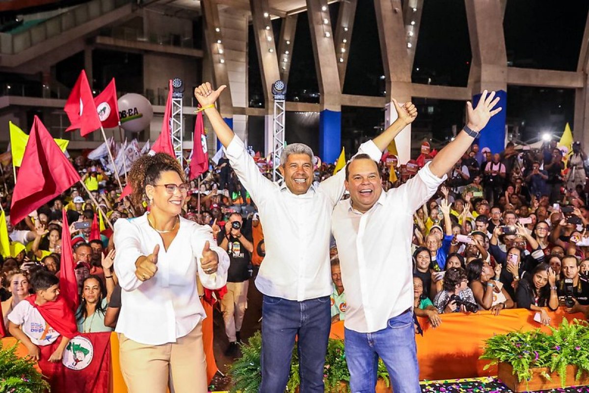 "Você está pronto", diz Jerônimo à Geraldo Jr. durante lançamento de pré-candidatura para prefeito de Salvador 