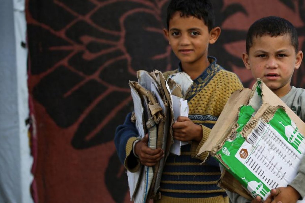 Desemprego de 80% em Gaza obriga crianças a trabalharem