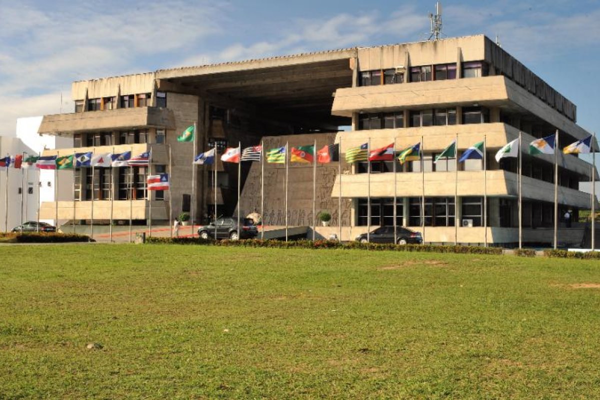 ALBA deve votar essa semana aumento de salário para desembargadores e juízes