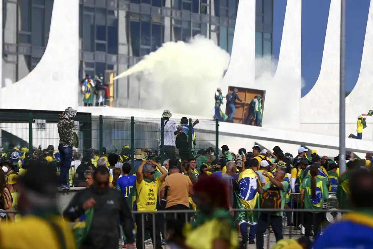 Brasil pede informações ao governo argentino sobre os 143 foragidos dos atos de 8 de Janeiro