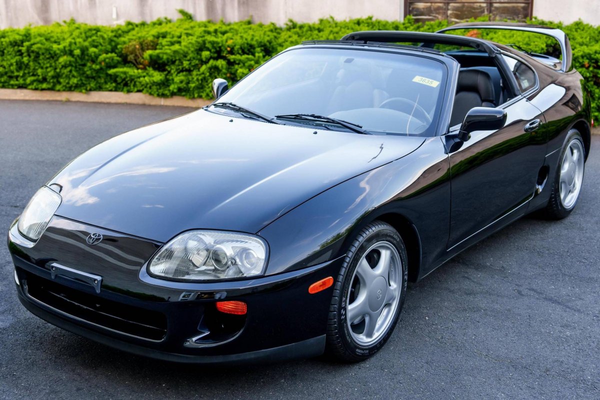 Raro Toyota Supra 1995 com menos de 16 mil km é leiloado nos 