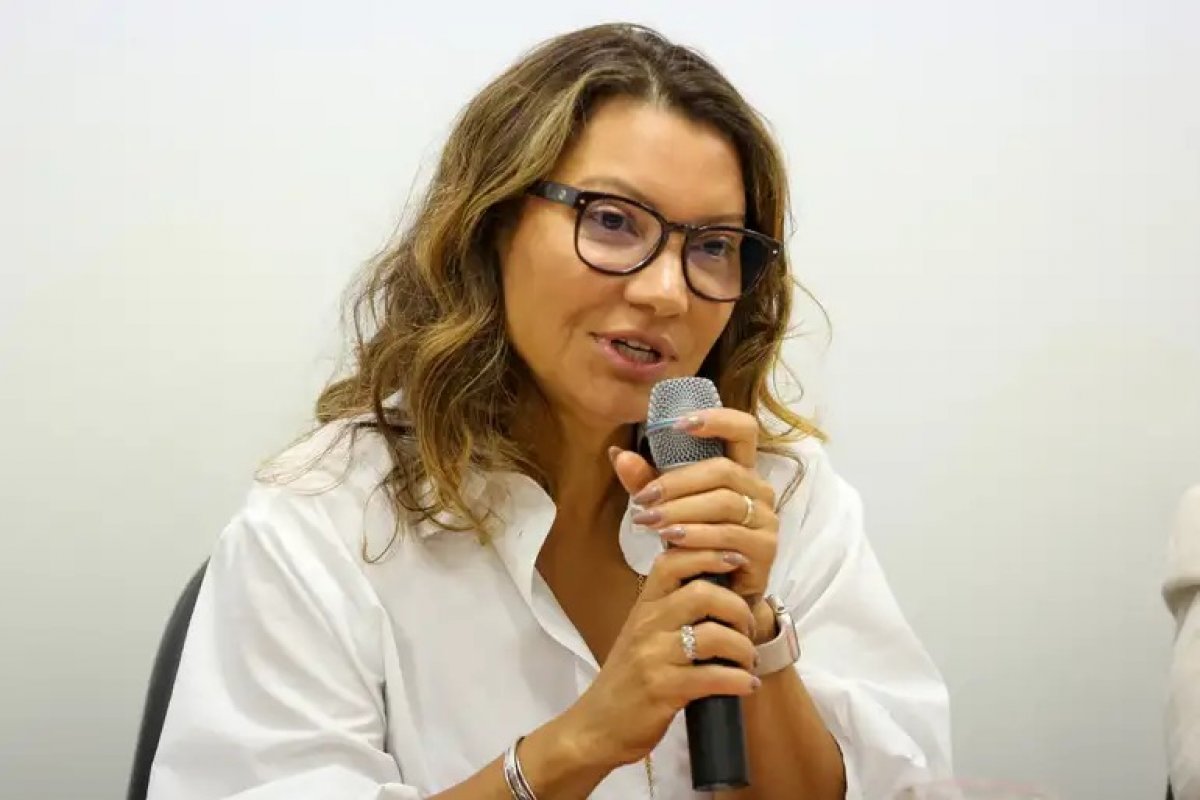 Janja diz que PL do aborto é 'absurdo' e 'ataca a dignidade' de mulheres e meninas