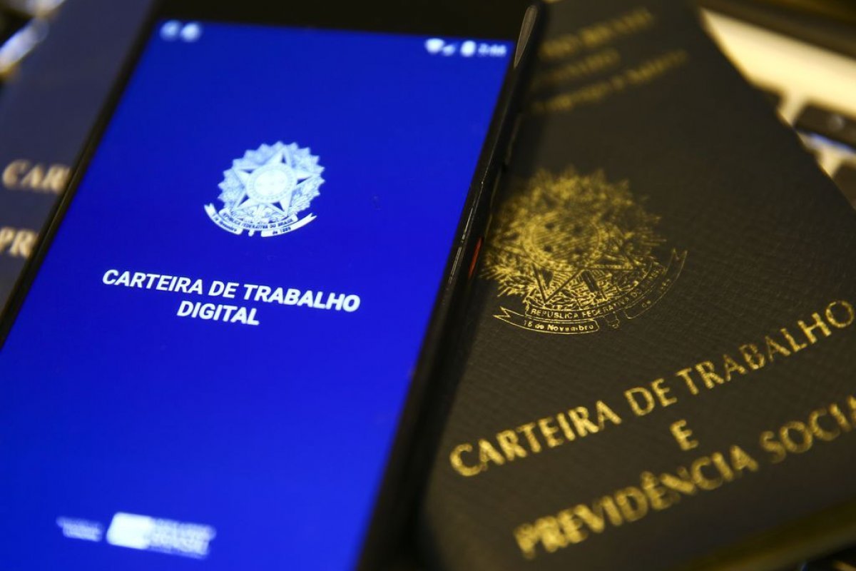 SineBahia divulga vagas de emprego disponíveis para esta segunda-feira (17)