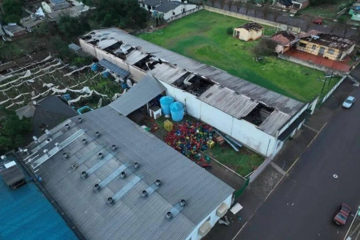 Tempestade causa estragos em 1.200 casas de município no RS