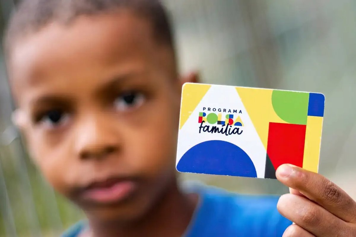 Bolsa Família de junho começa a ser pago nesta segunda-feira (17)