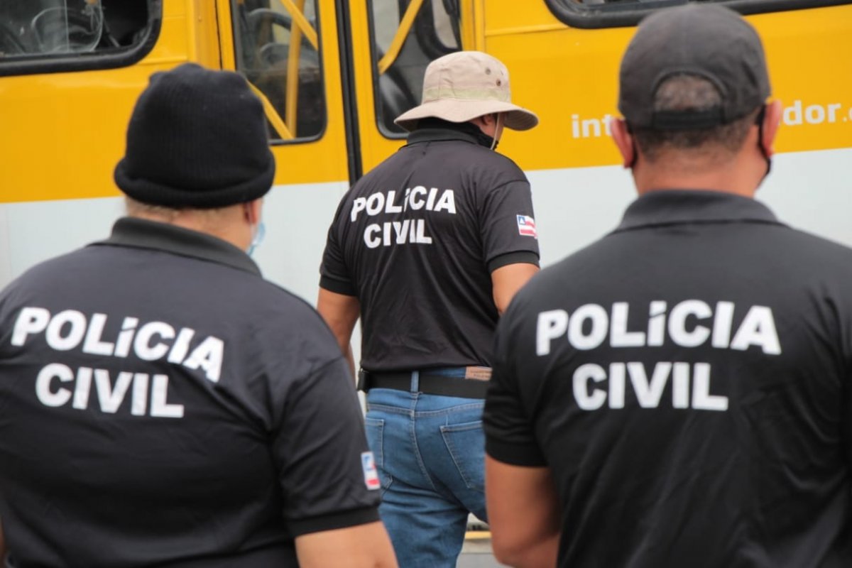 Assaltante com mais de dez mandados de prisão é detido por equipe da Derrc