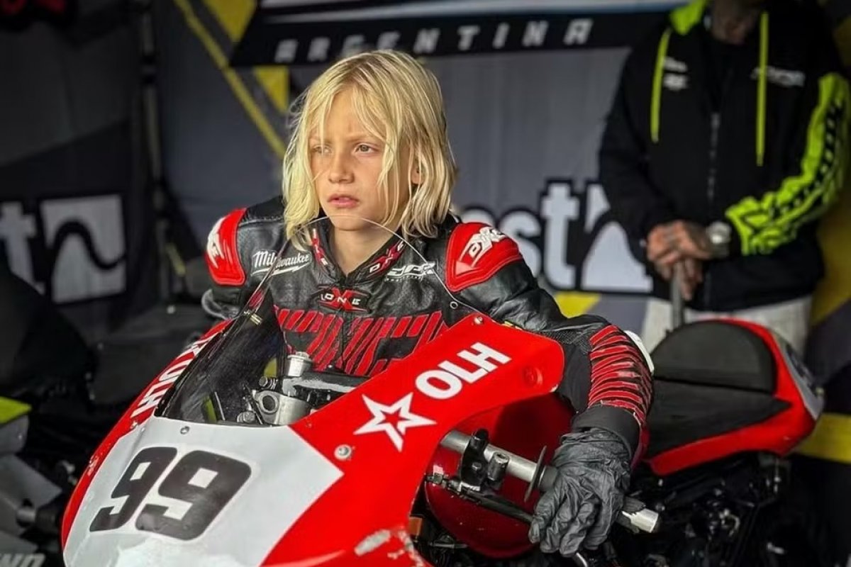 Piloto argentino de 9 anos morre após sofrer acidente de moto em competição no Autódromo de Interlagos