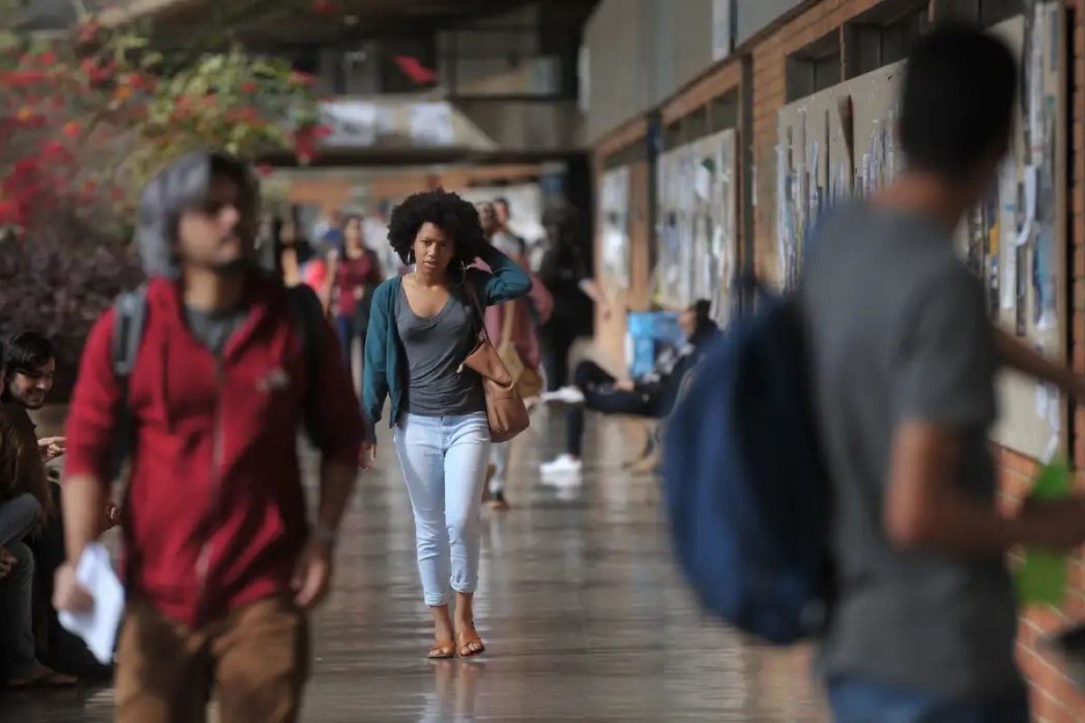Pretos e pardos devem ser únicos beneficiários de políticas públicas destinadas a negros