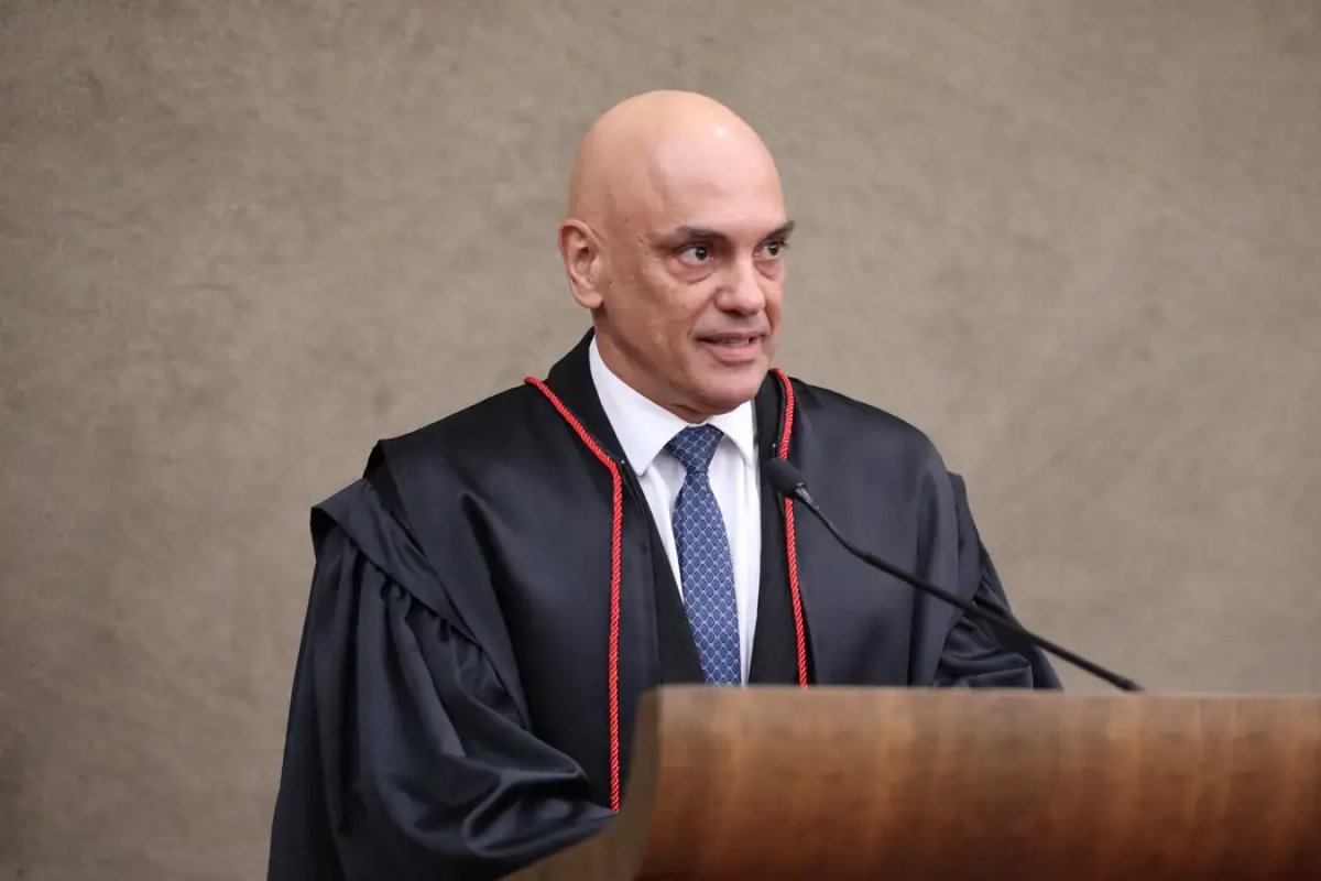 Moraes determina retirada do ar de conteúdos com acusações de ex-mulher de Lira