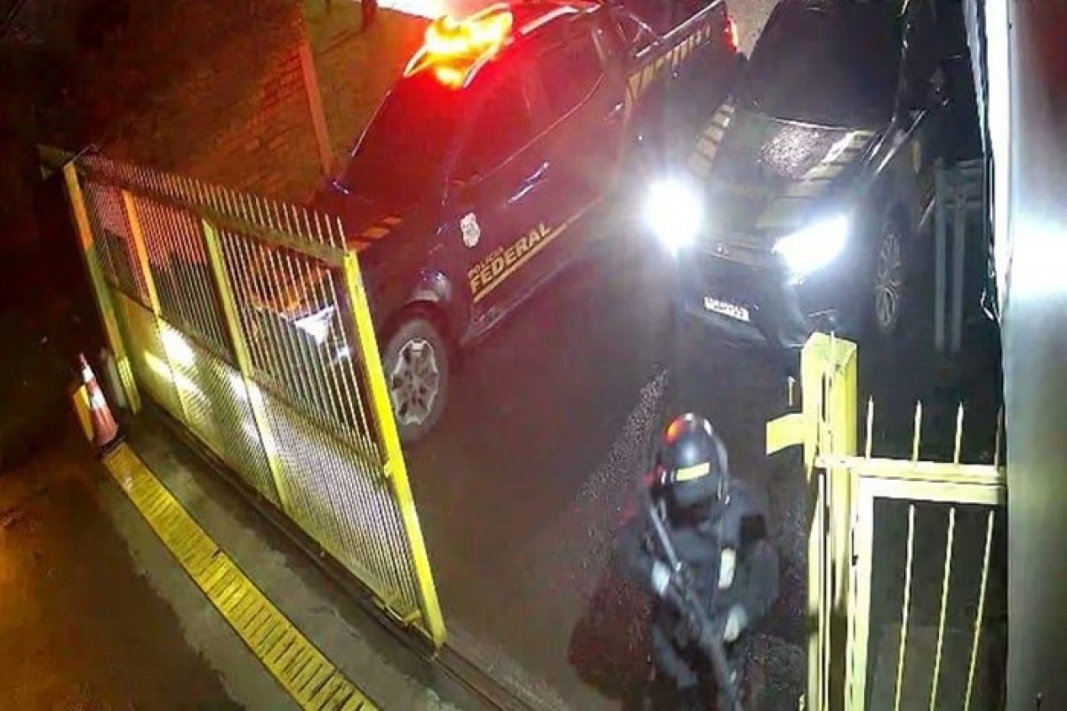 Tentativa de assalto a carro-forte no Aeroporto de Caxias do Sul deixa policial e suspeito mortos