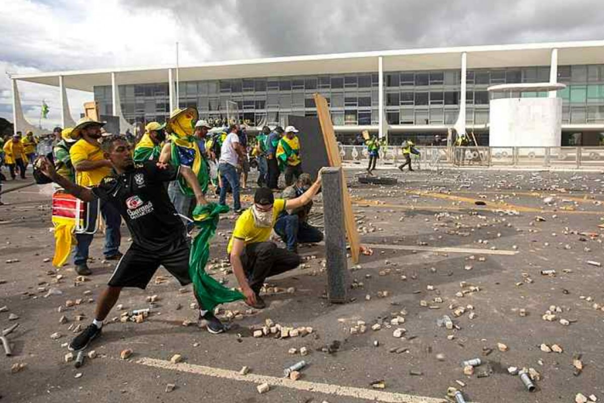 Medidas de segurança no Planalto pós-8 de janeiro ficam só para 2025
