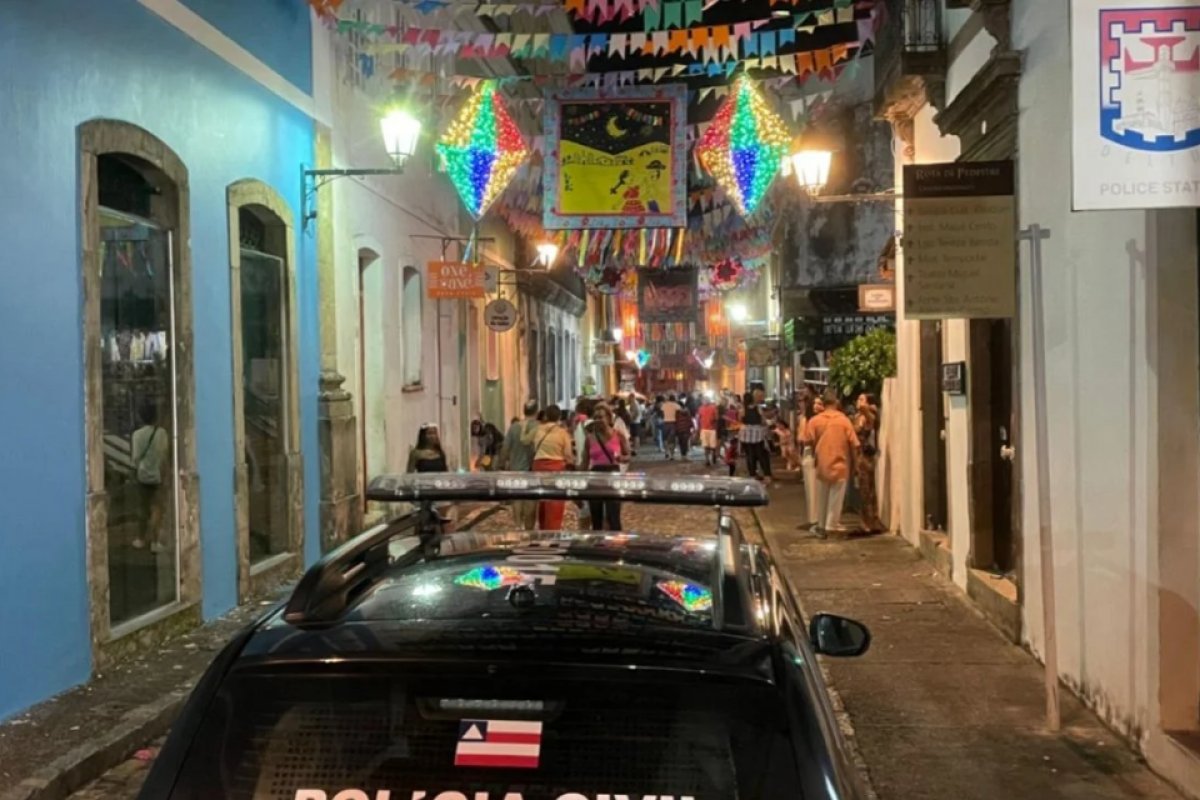 Mulher descumpre medida judicial e é flagrada no Pelourinho
