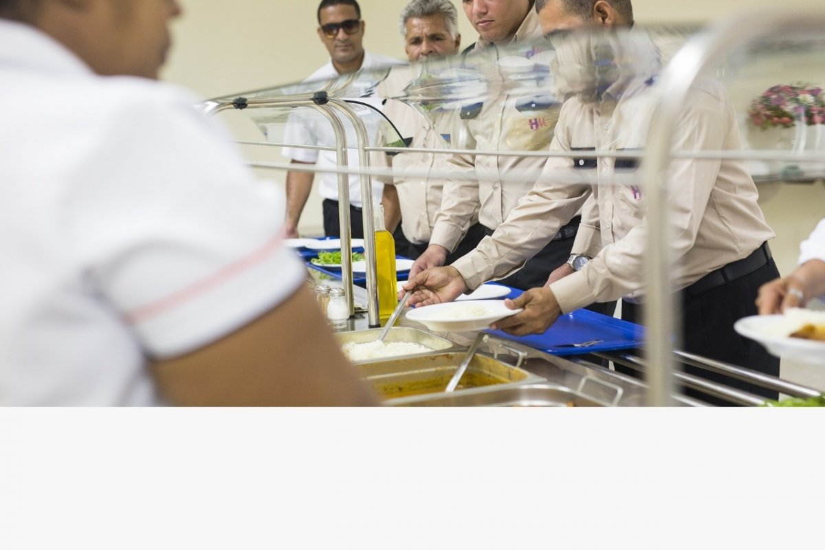 Empresas fornecedoras de refeições em hospitais e escolas sofrem com da alta da carne vermelha 
