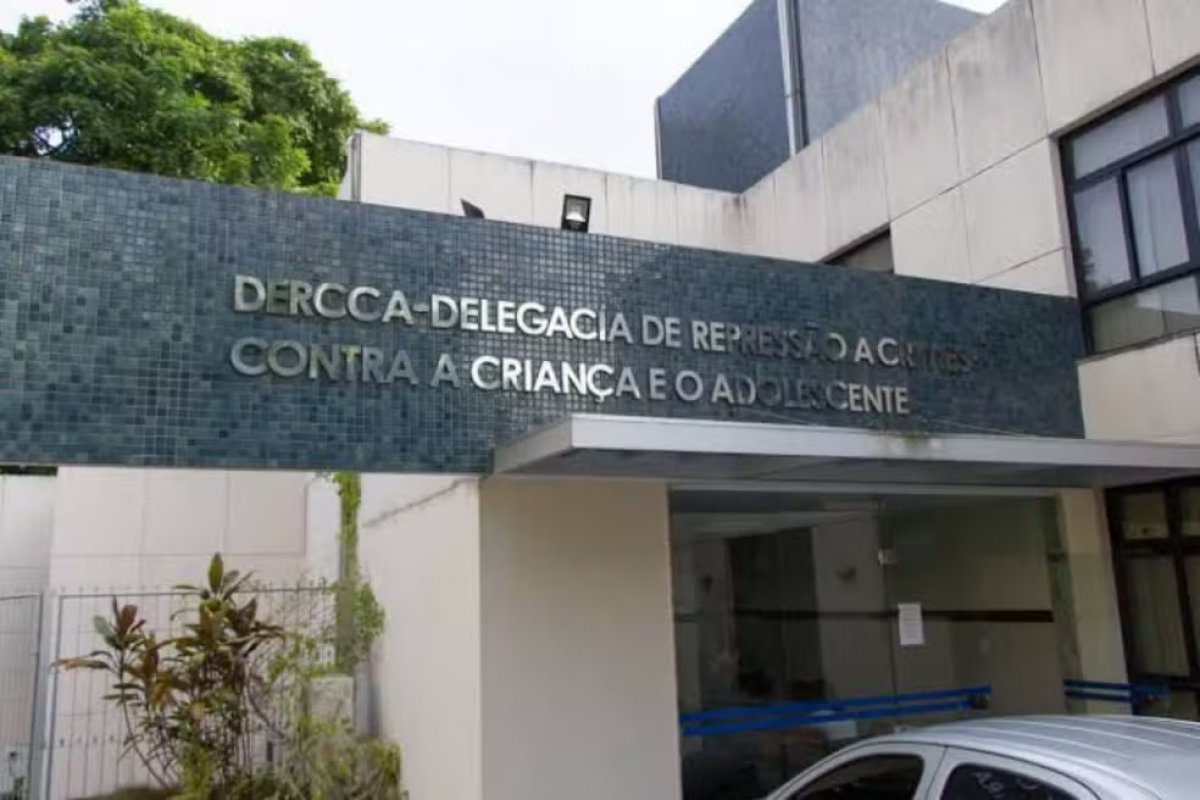 Homem é preso por ameaçar o filho de seis meses de morte