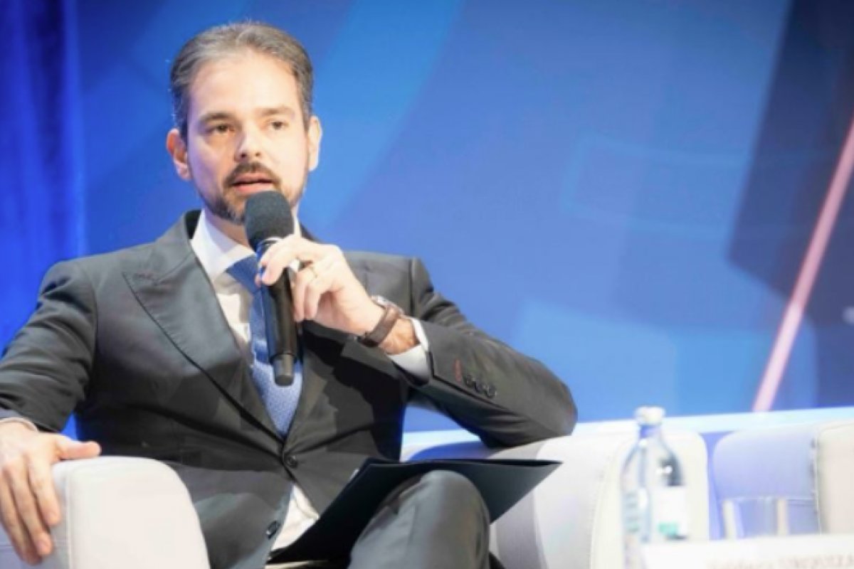 Lula parabeniza a eleição de delegado brasileiro para chefiar Interpol 