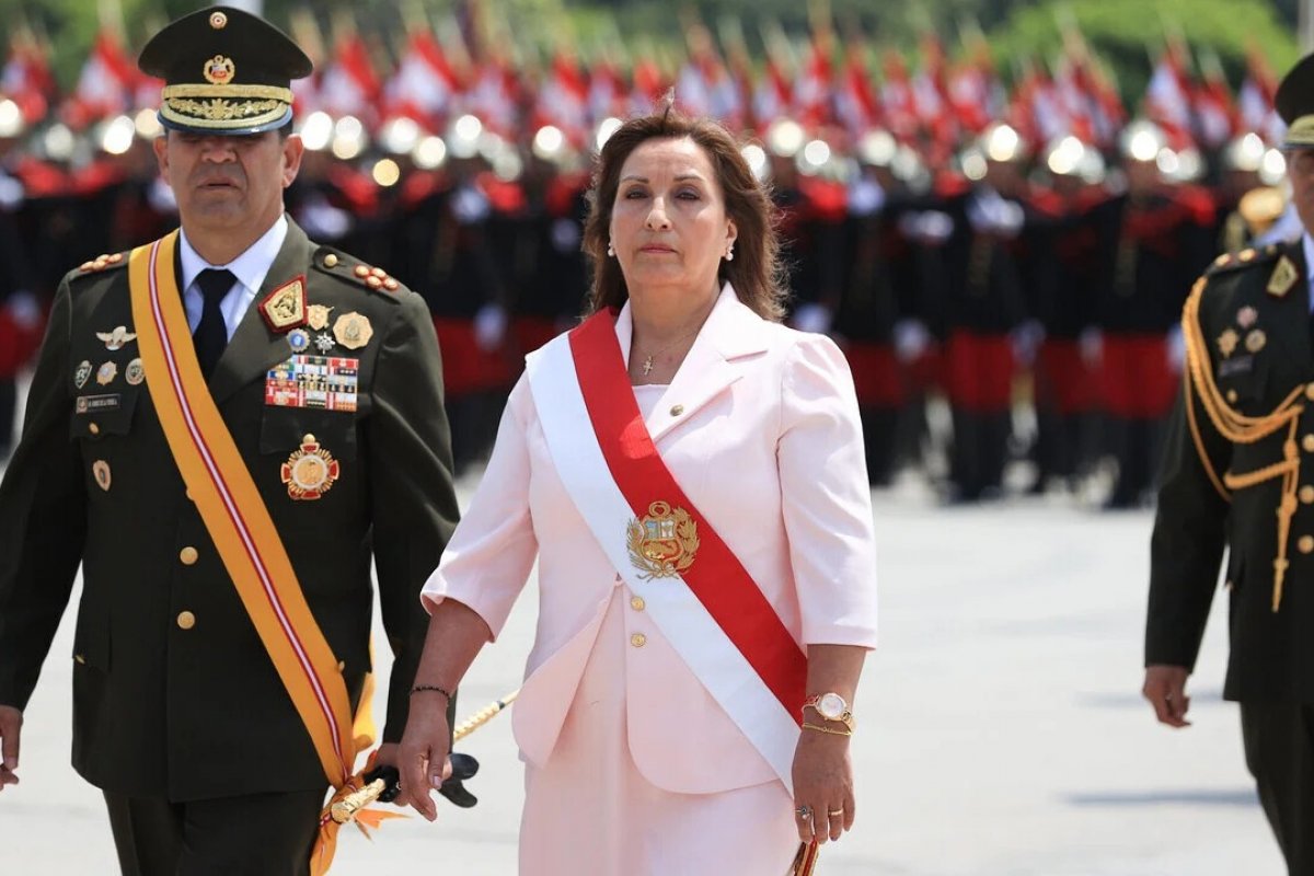 Presidente do Peru e membros do governo são acusados de crimes contra a humanidade