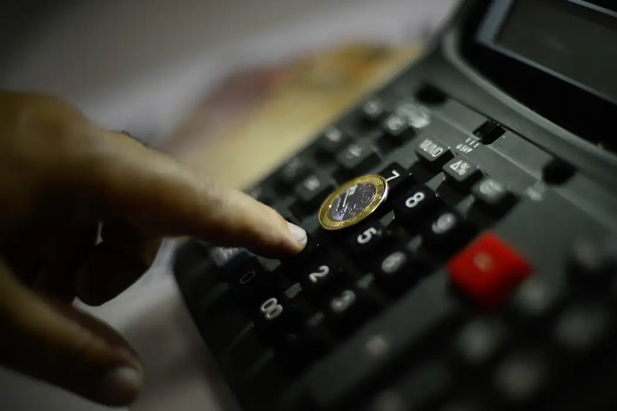 Contas do governo registram déficit de R$ 61 bilhões em maio