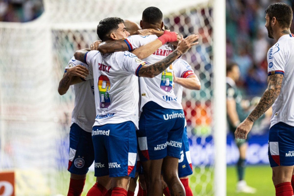 Bahia bate Vasco na Fonte Nova e sobe para vice-liderança do Brasileirão 