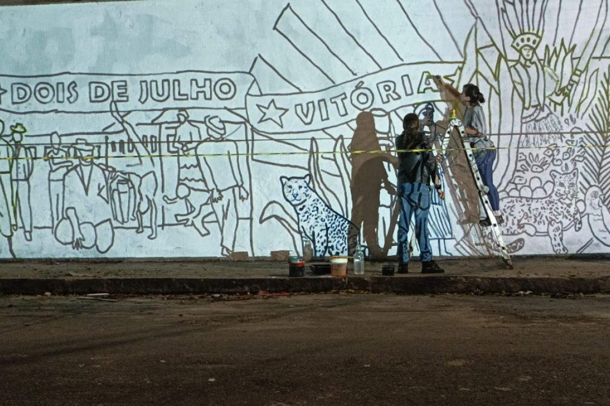 Artistas selecionados para a criação dos "Painéis do 2 de Julho" já estão em fase de execução das obras em Pirajá e Barbalho! 