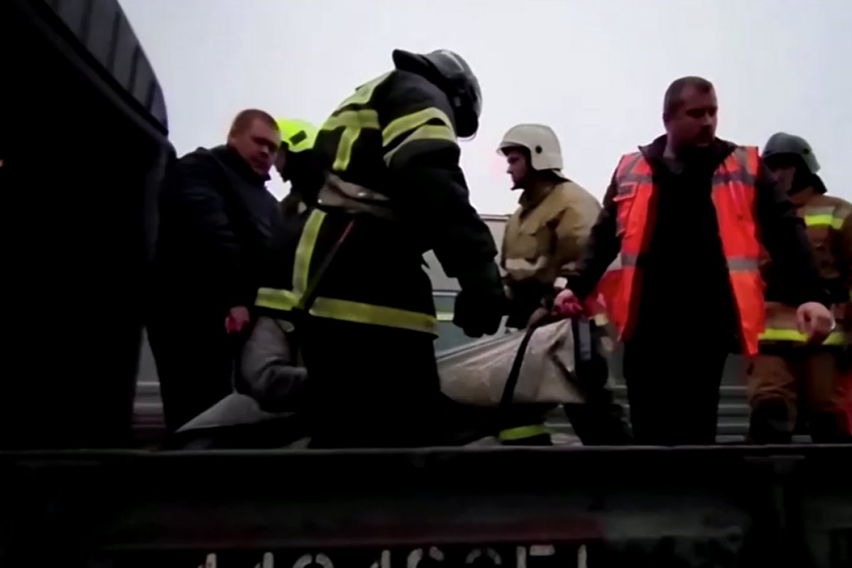 Trem descarrila na Rússia e deixa 20 pessoas feridas 