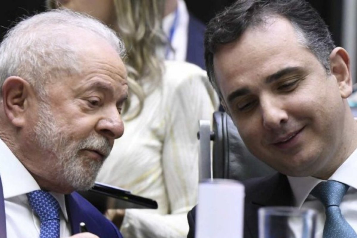  Lula diz que Pacheco é grande nome para Governo de Minas em 2026