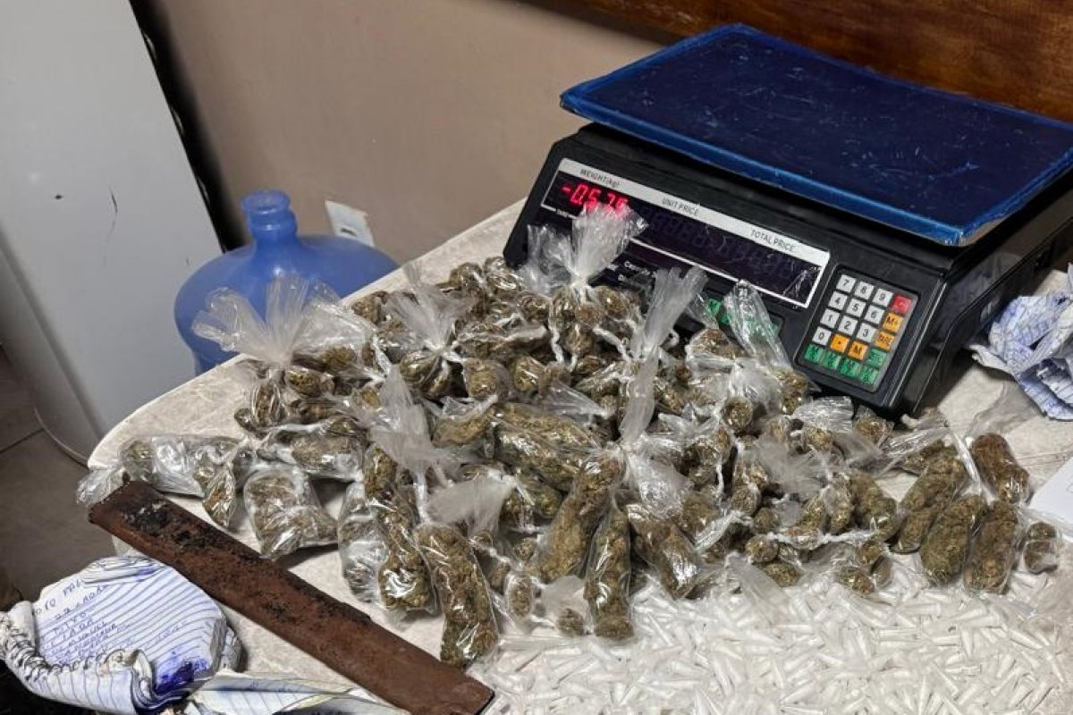 Mais de mil porções de drogas são apreendidas na região de Paripe, em Salvador