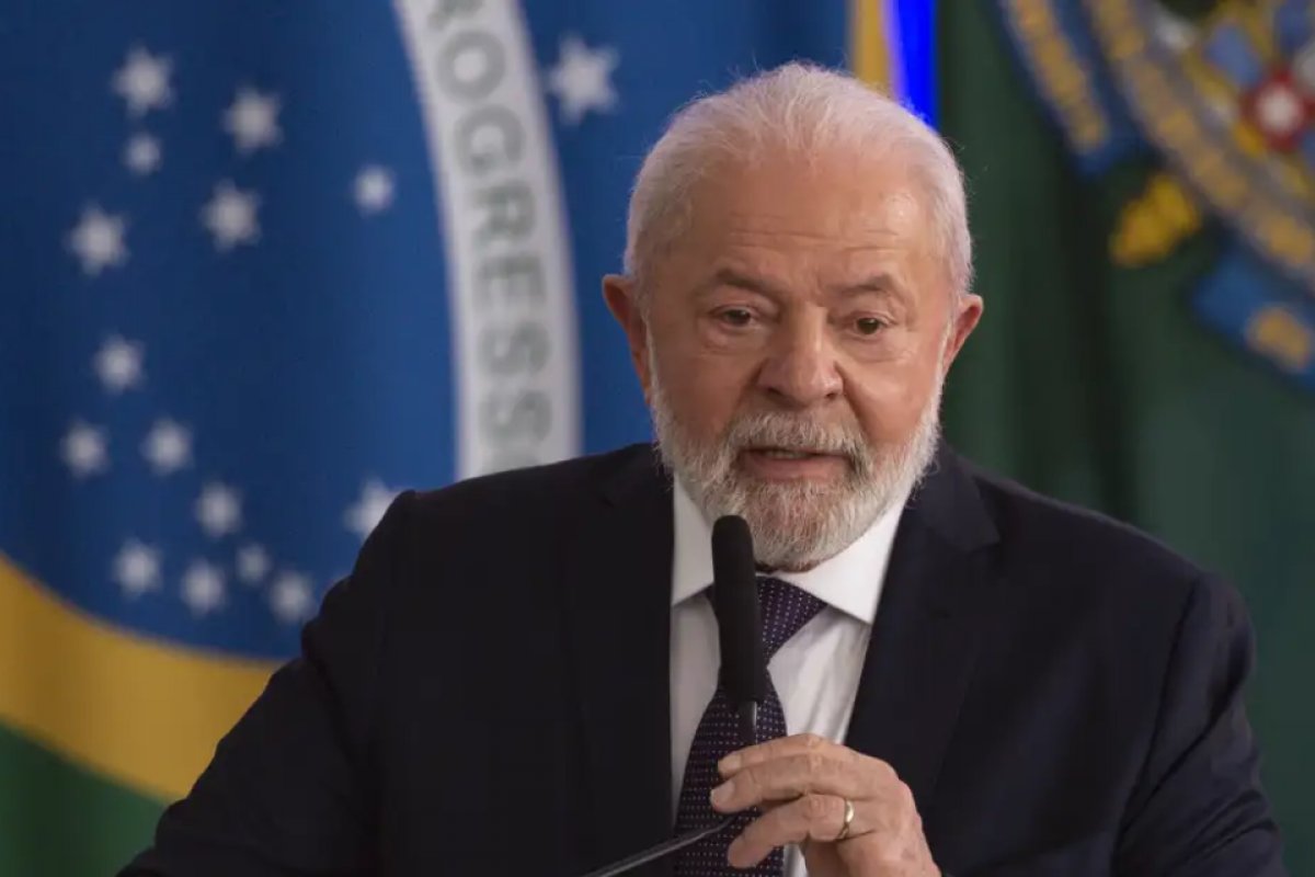 Gasto com Previdência subirá ao menos R$ 100 bi em 4 anos com regra de Lula para salário mínimo