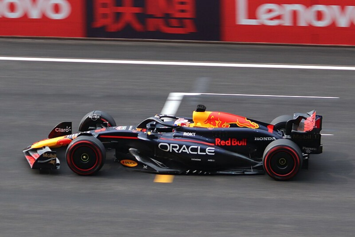 Absoluto na Áustria, Max Verstappen faz a pole e Lando Norris é segundo