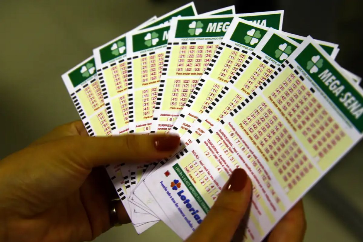 Mega-Sena sorteia neste sábado prêmio acumulado em R$ 110 milhões