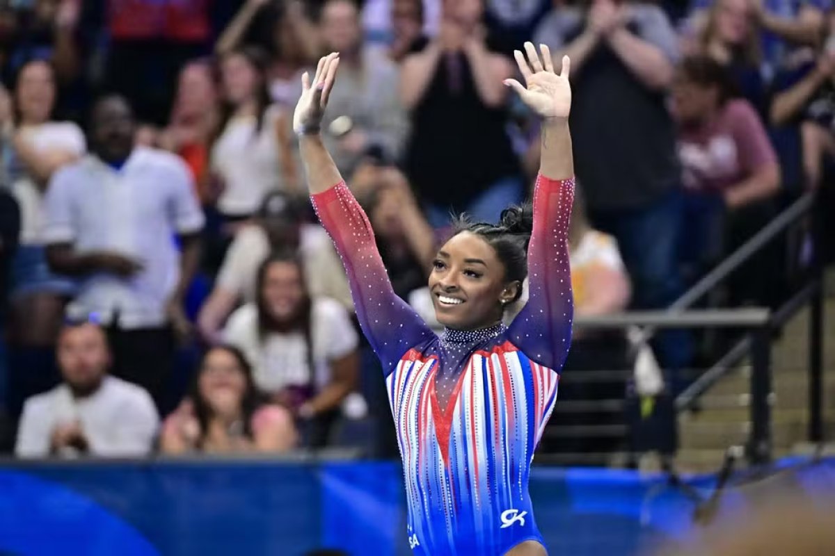 Simone Biles vence seletiva e garante vaga nas Olímpiadas de Paris  