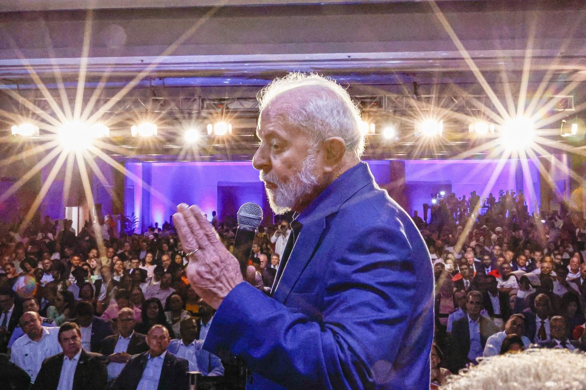 Na Bahia, Lula confirma viagens pelo Brasil para 'colher o que plantou' 